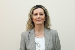 Mühazirəçi müəllim Ayşem Şebnem Ötkür