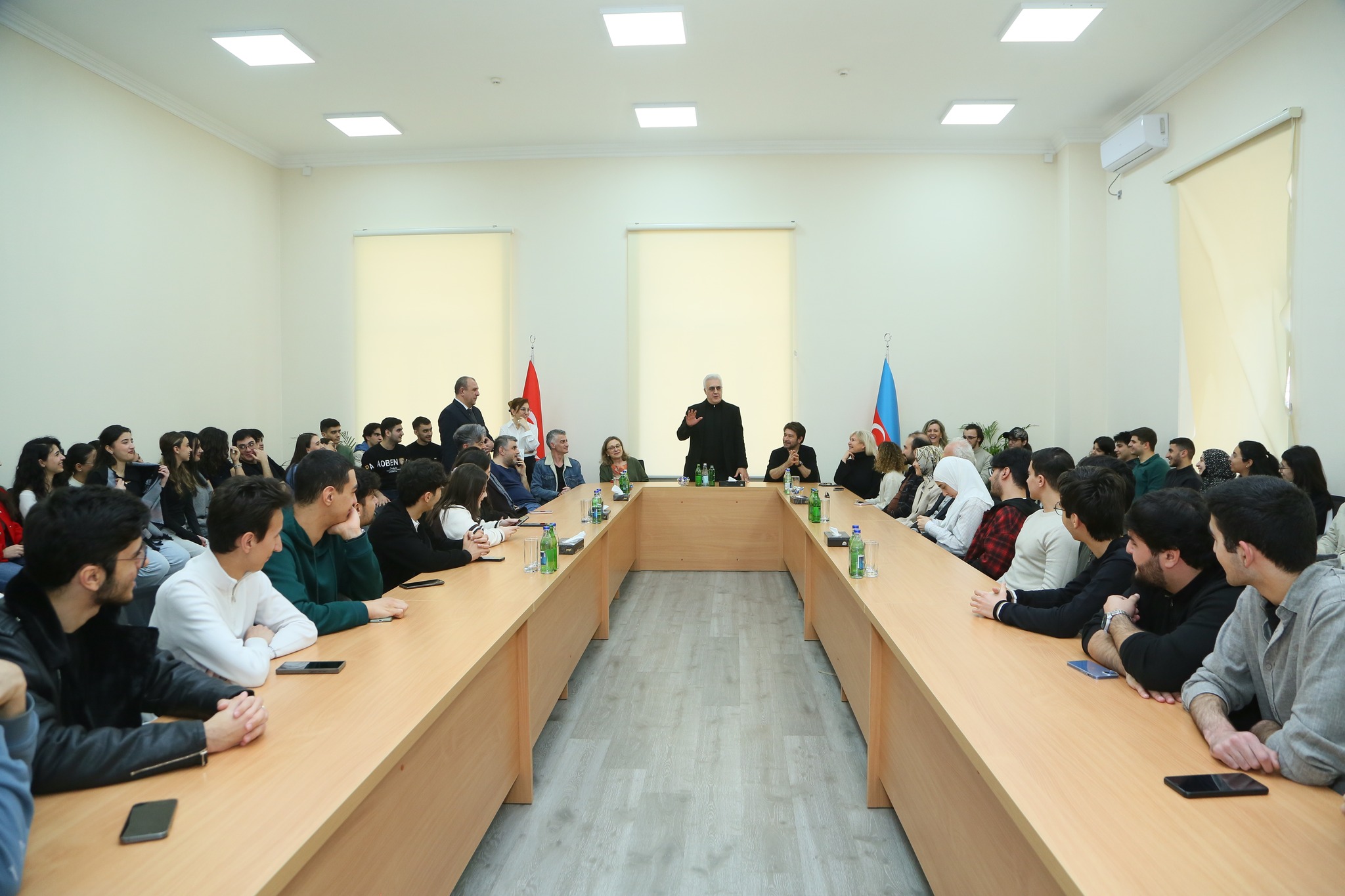 Türkiyənin tanınmış aktyoru və rejissoru TAU-da qonaq olub