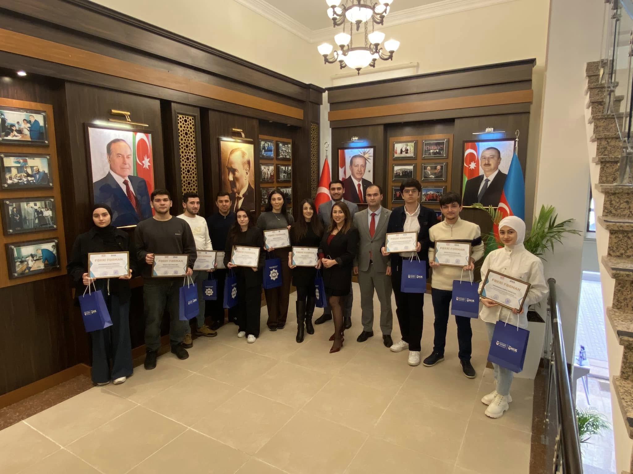 TAU əməkdaşları və tələbələri Azərbaycan Gəncləri Günü münasibətilə mükafatlandırılıb