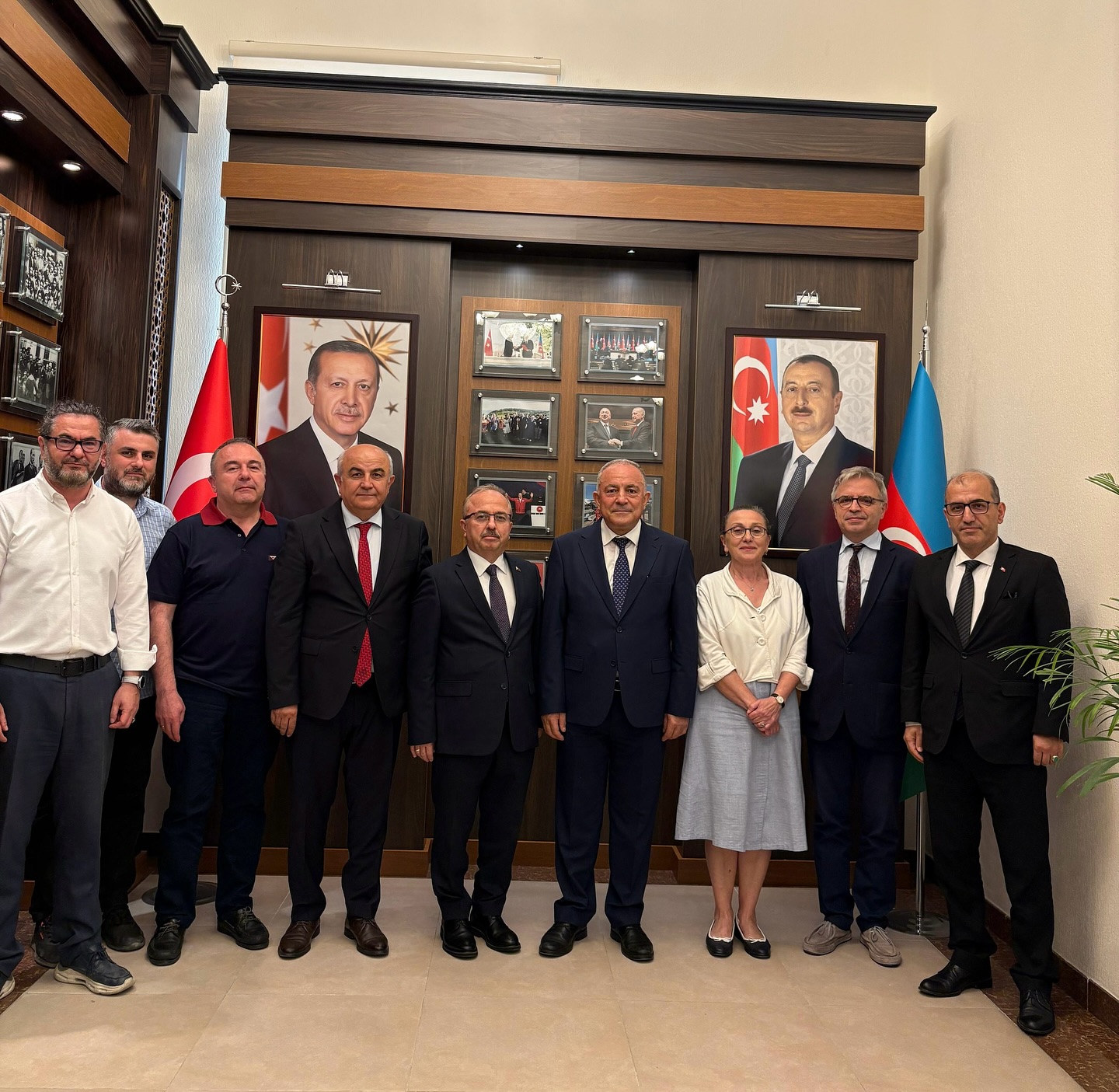 Türkiyənin Azərbaycandakı səfiri TAU-nu ziyarət edib
