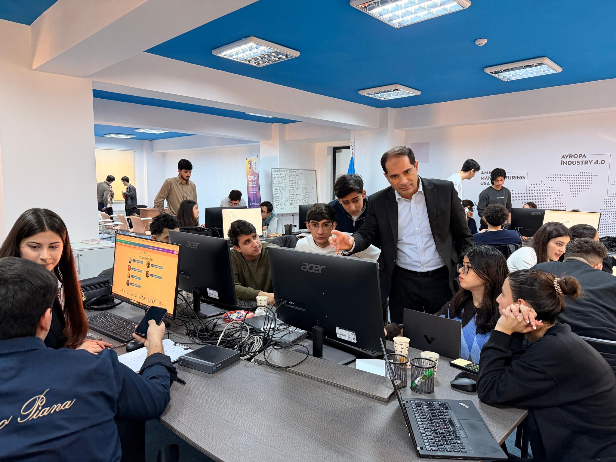Türkiyə-Azərbaycan Universitetinin tələbələri “Startap Günləri” innovasiya tədbirinin qaliblərindən olub