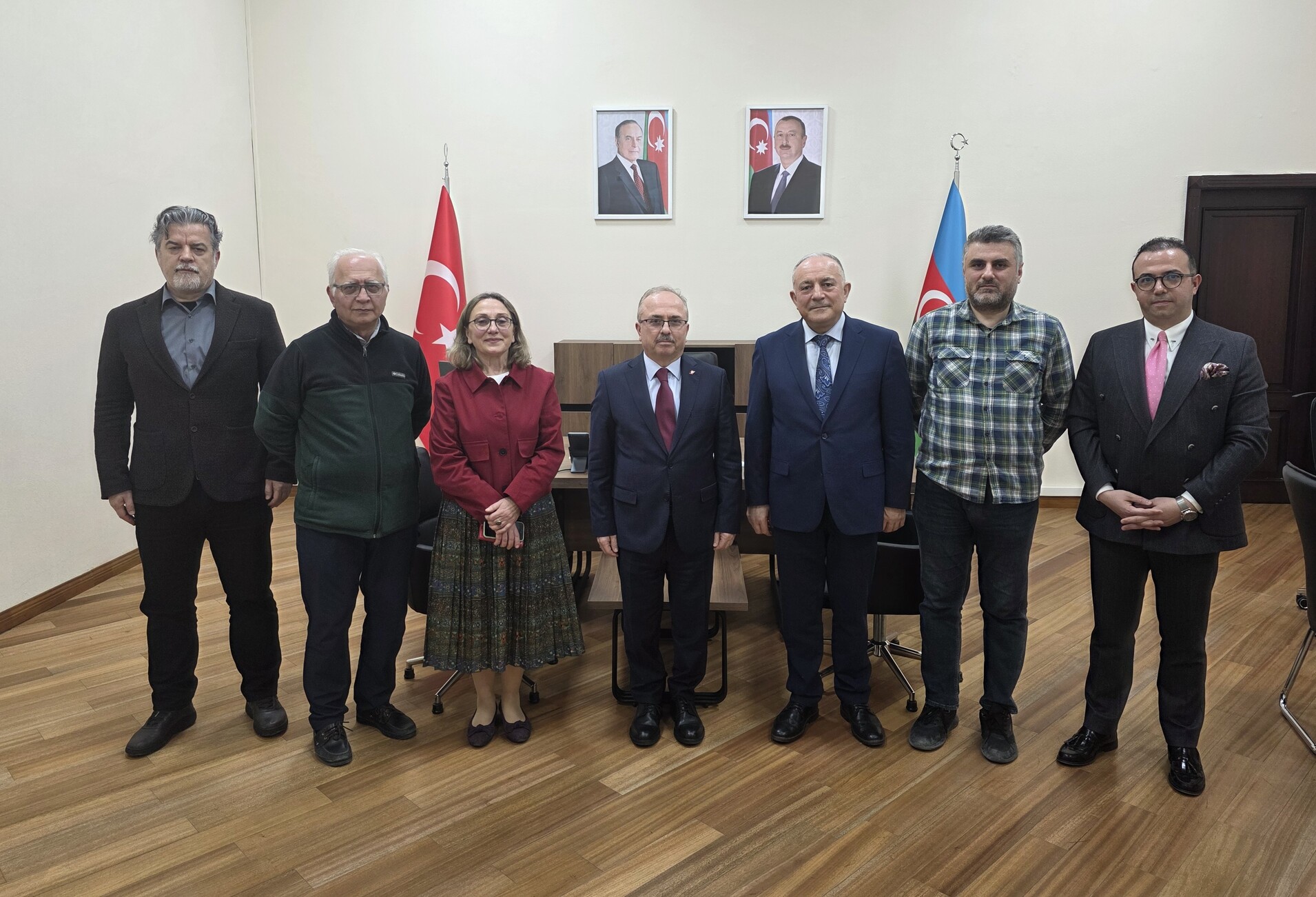 Türkiyənin Azərbaycandakı səfiri TAU-nu ziyarət edib