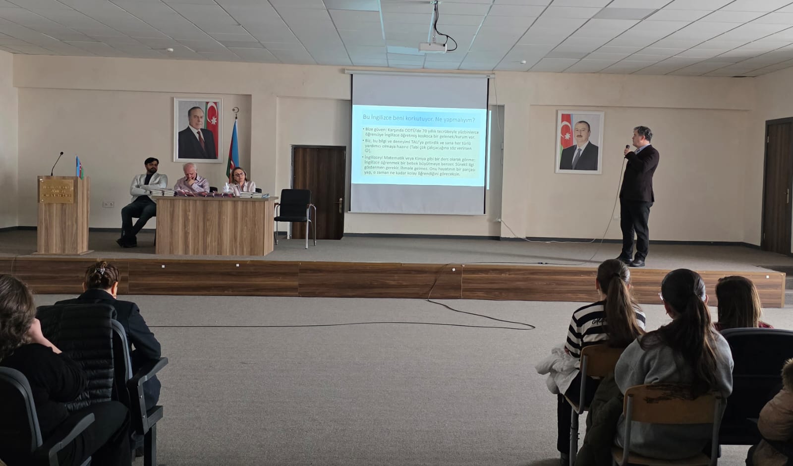 TAU-nun kollektivi Şəkidə tanıtım günü keçiriblər