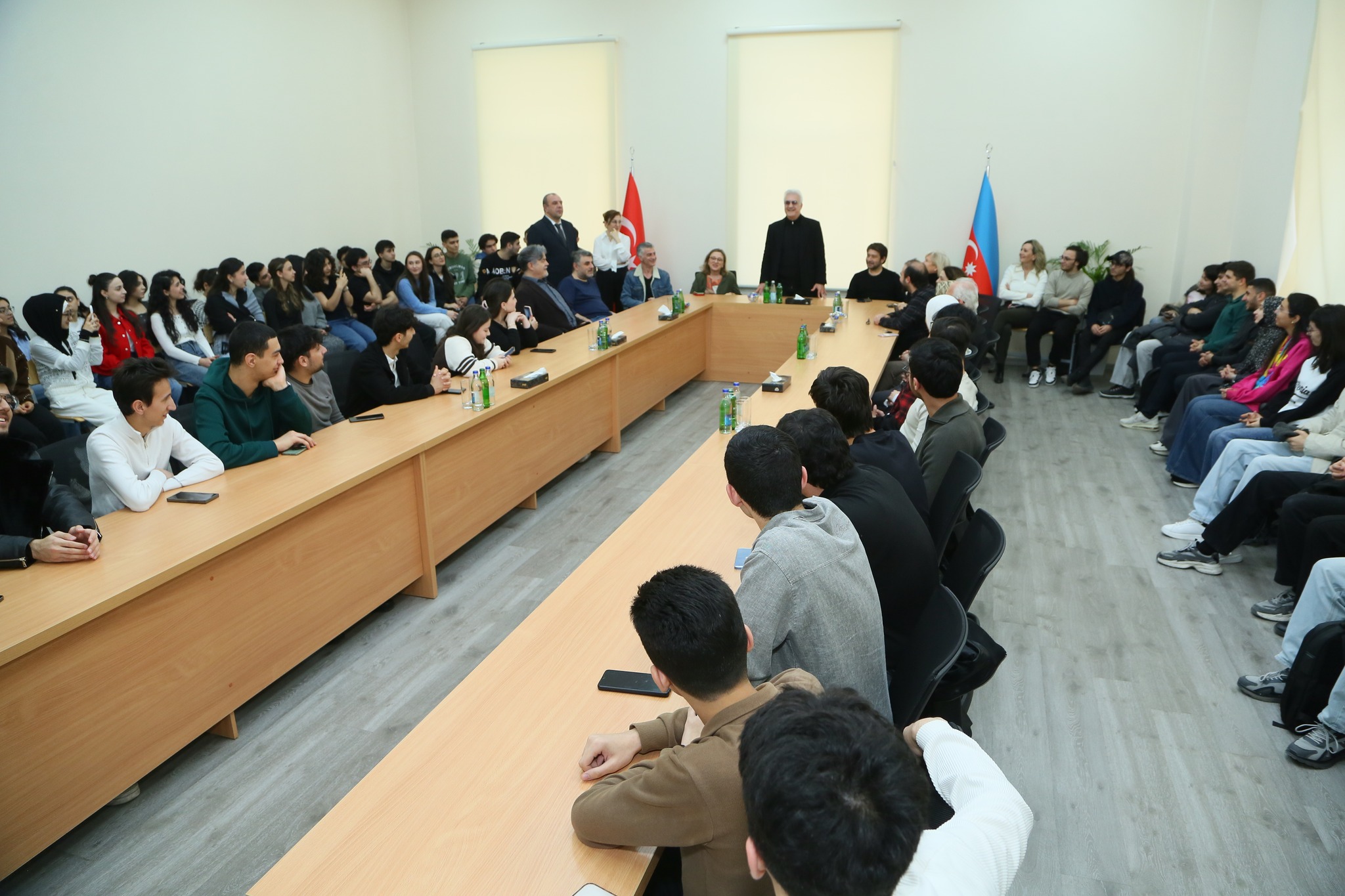 Türkiyənin tanınmış aktyoru və rejissoru TAU-da qonaq olub