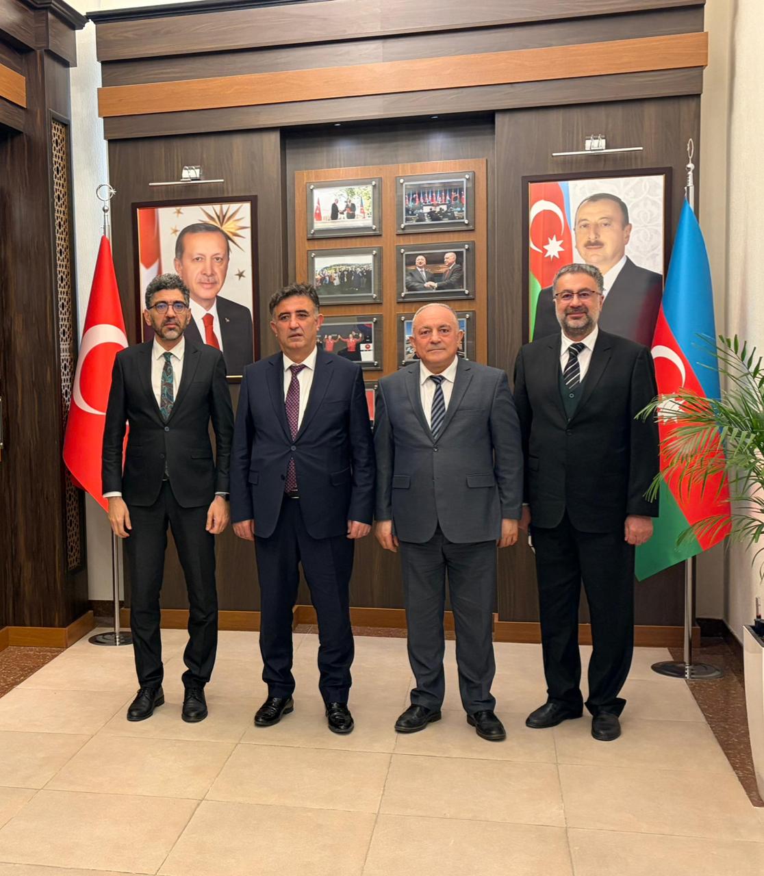 Gəbzə Texniki Universitetinin rektoru TAU-nu ziyarət edib