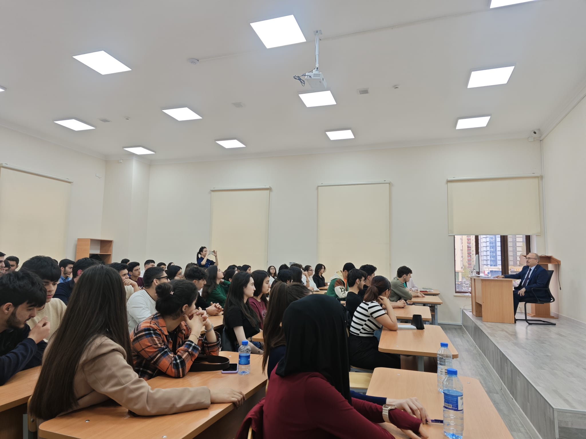 Türkiyənin Azərbaycandakı səfiri TAU tələbələrinə “Karyera planlaması” mövzusunda seminar keçib