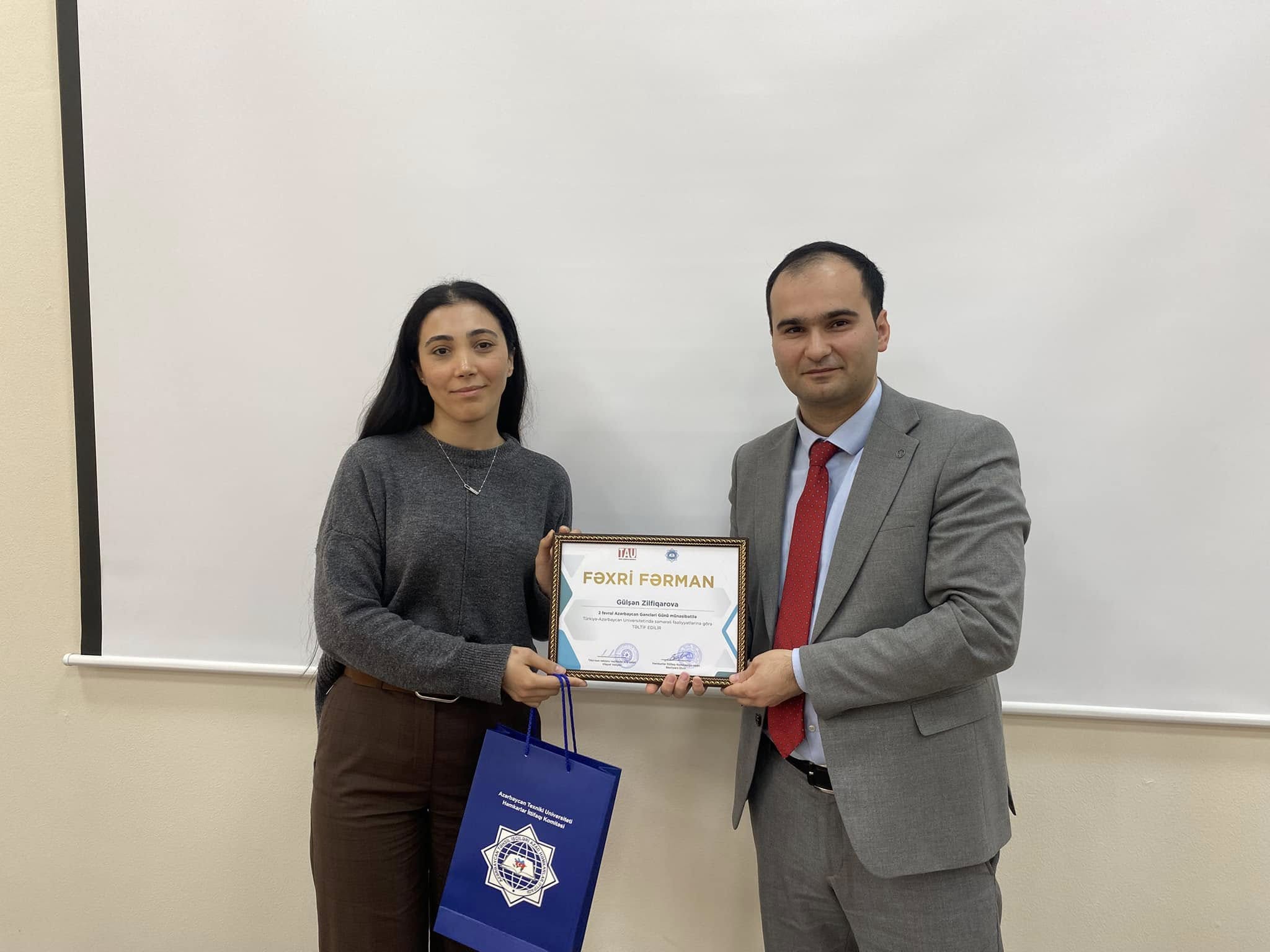 TAU əməkdaşları və tələbələri Azərbaycan Gəncləri Günü münasibətilə mükafatlandırılıb