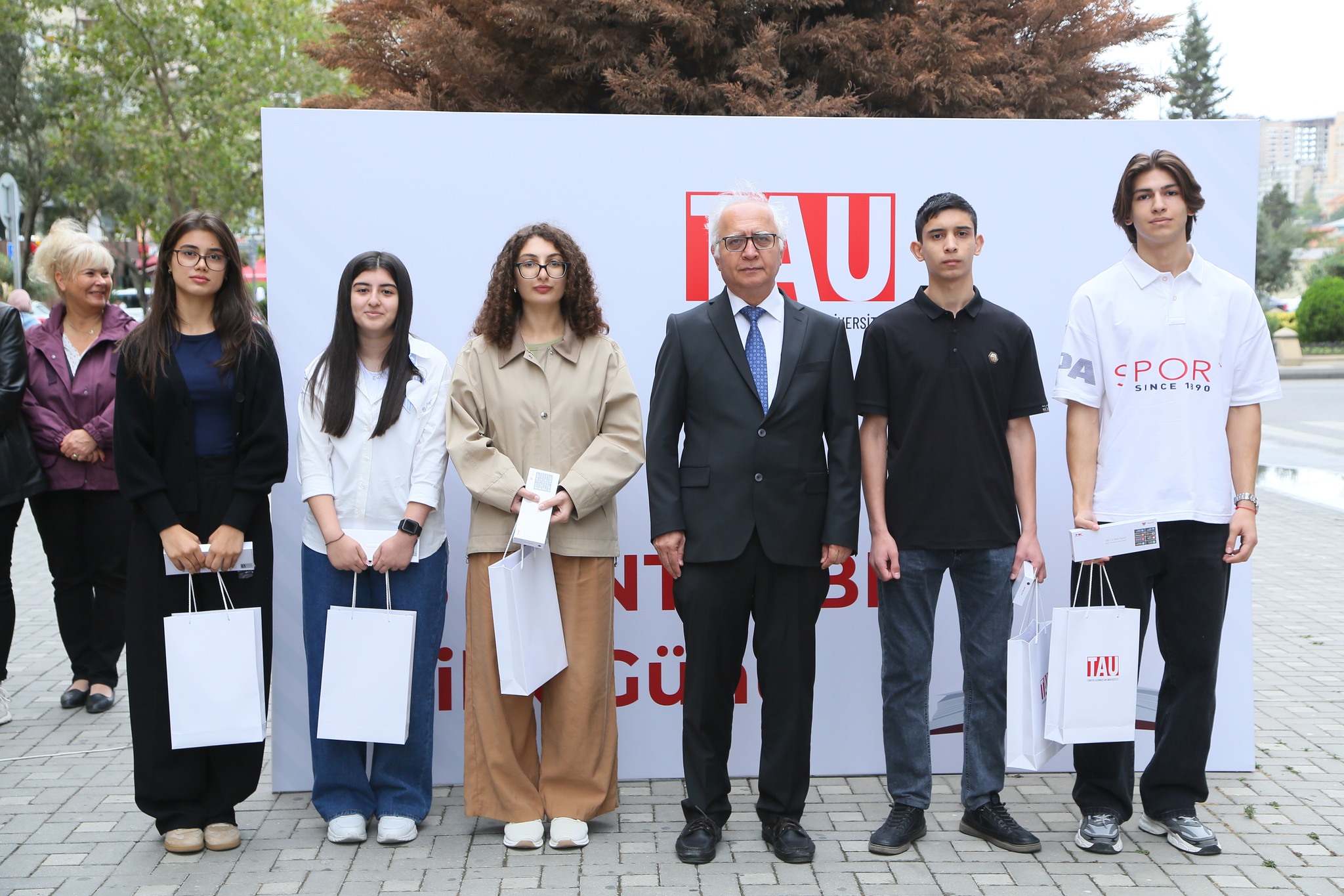 Türkiyə-Azərbaycan Universitetində Bilik Günü qeyd olunub
