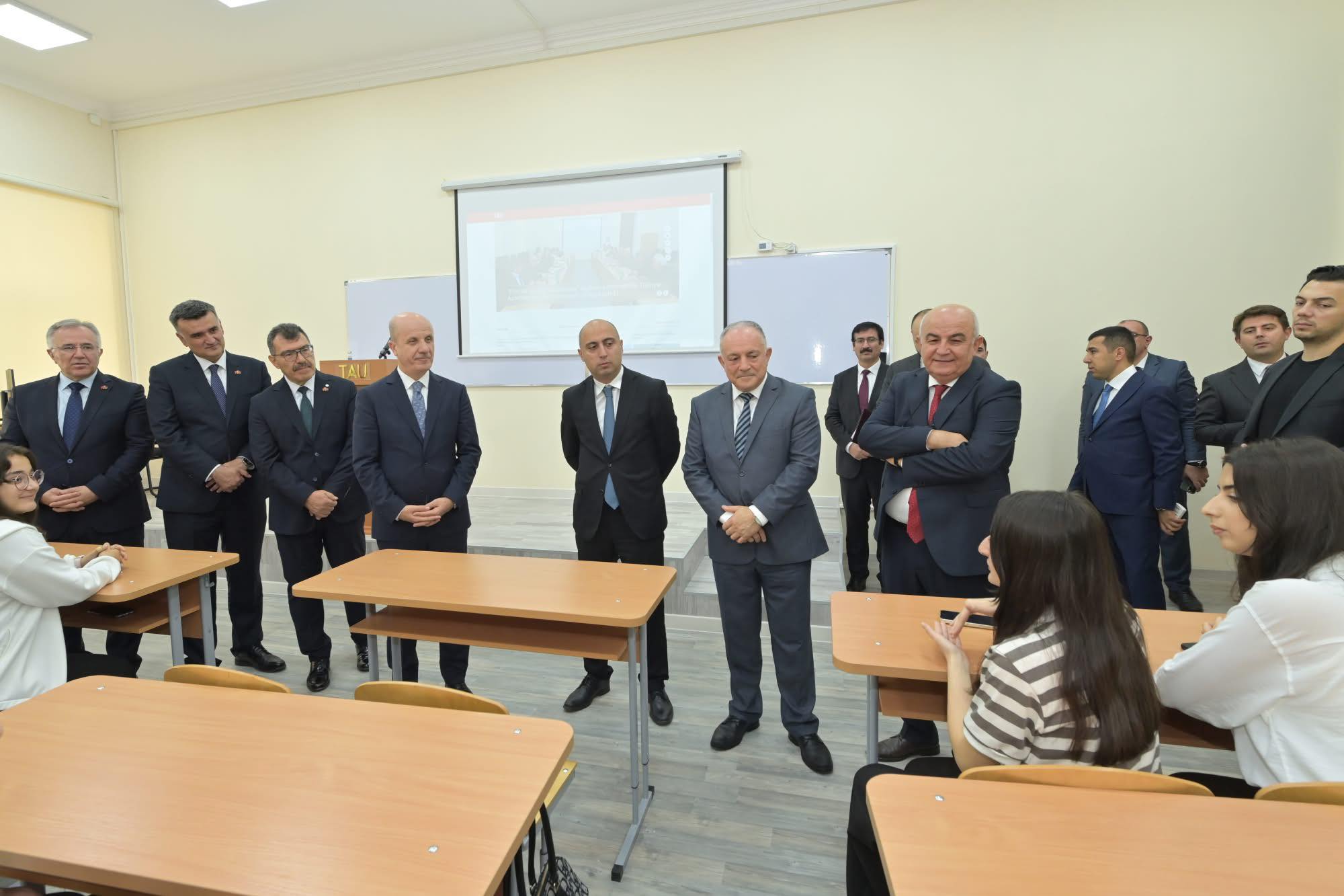 Türkiyə-Azərbaycan Universitetinin Himayəçilər Şurasının növbəti iclası keçirilib