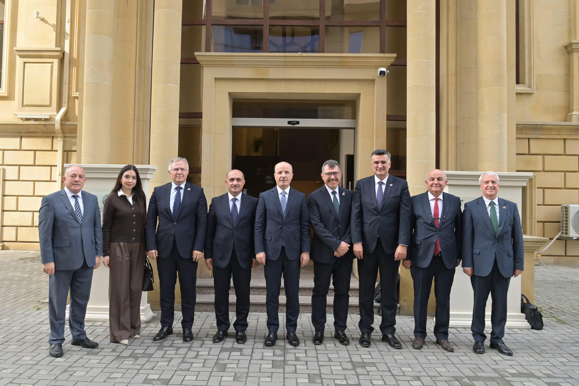Türkiyə-Azərbaycan Universitetinin Himayəçilər Şurasının növbəti iclası keçirilib