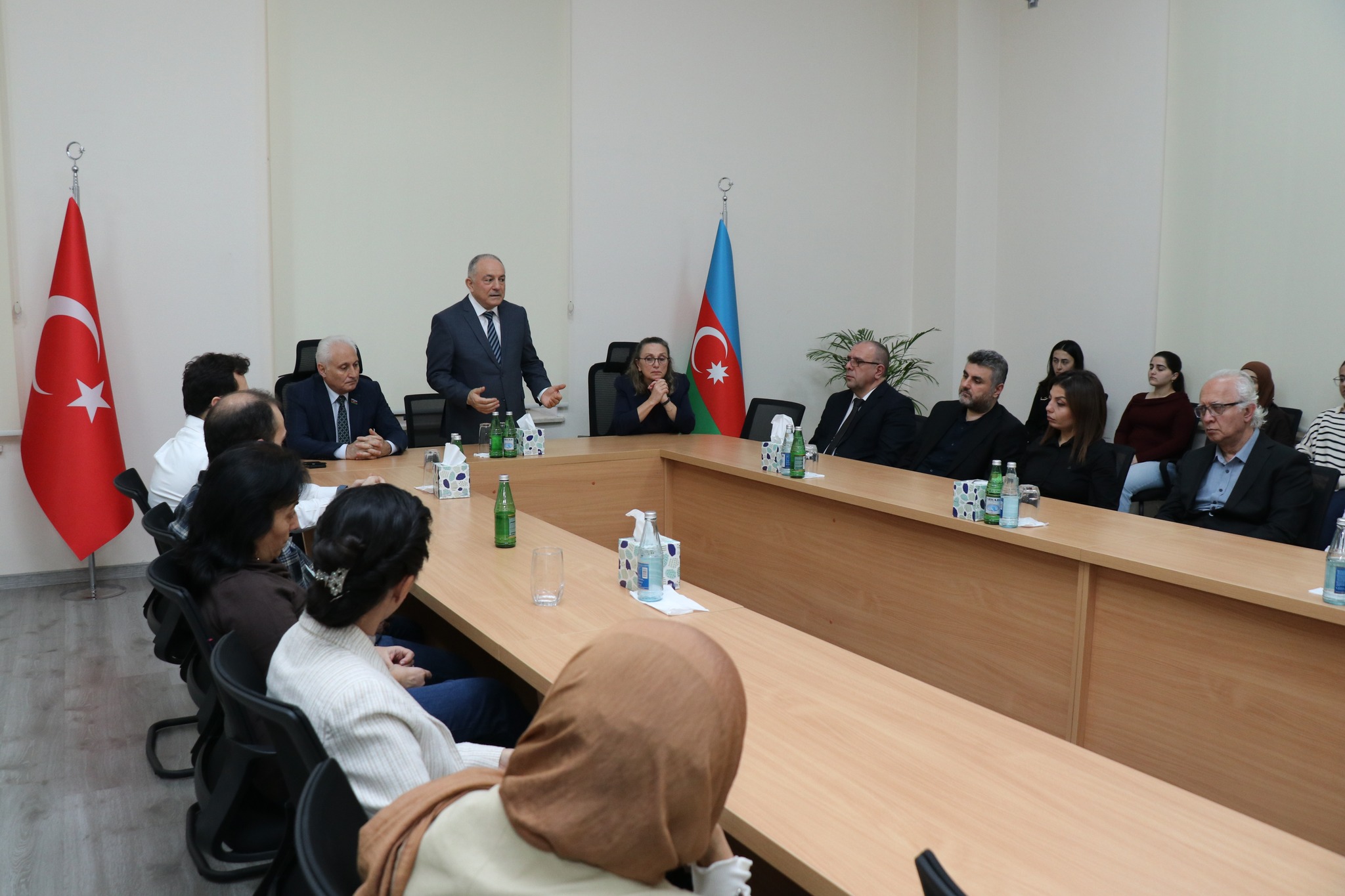 Türkiyə-Azərbaycan Universitetində Ümummilli Lider Heydər Əliyevin anım gününə həsr olunan tədbir keçirilib