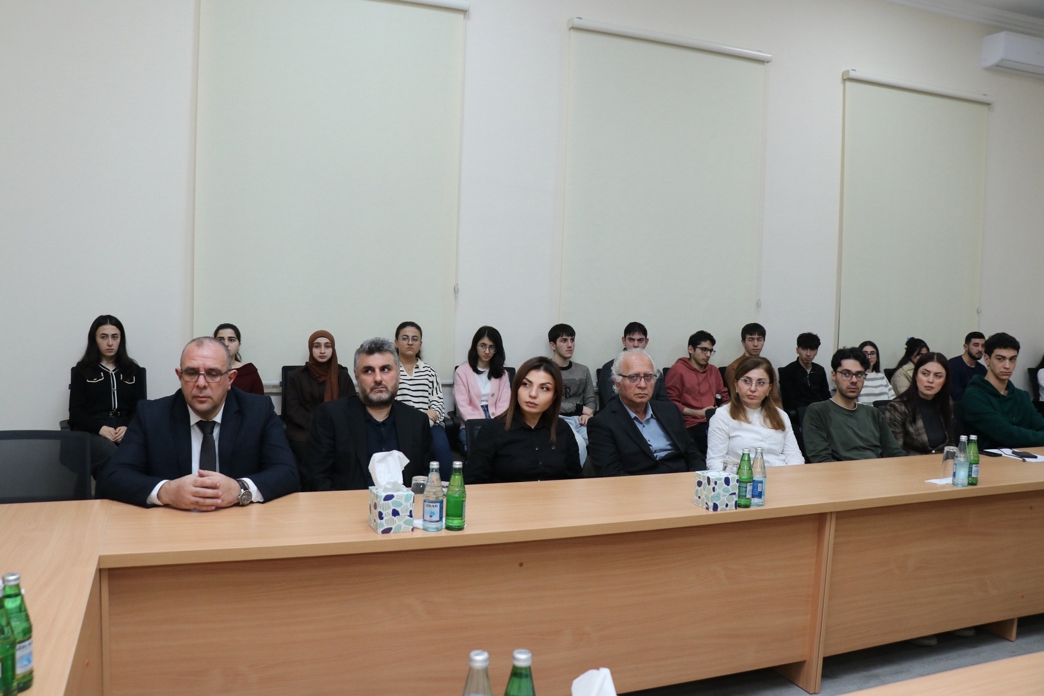 Türkiyə-Azərbaycan Universitetində Ümummilli Lider Heydər Əliyevin anım gününə həsr olunan tədbir keçirilib