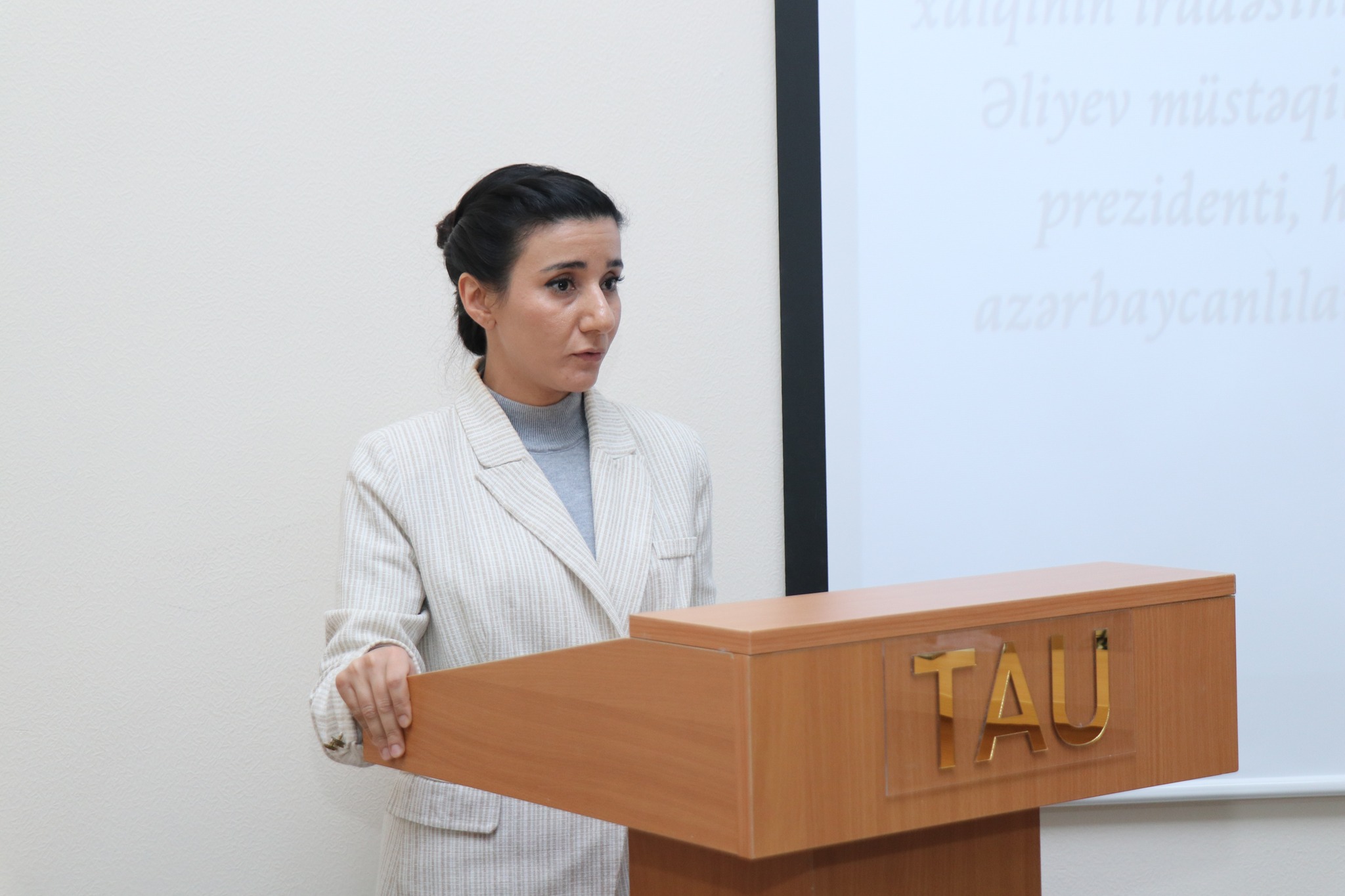 Türkiyə-Azərbaycan Universitetində Ümummilli Lider Heydər Əliyevin anım gününə həsr olunan tədbir keçirilib