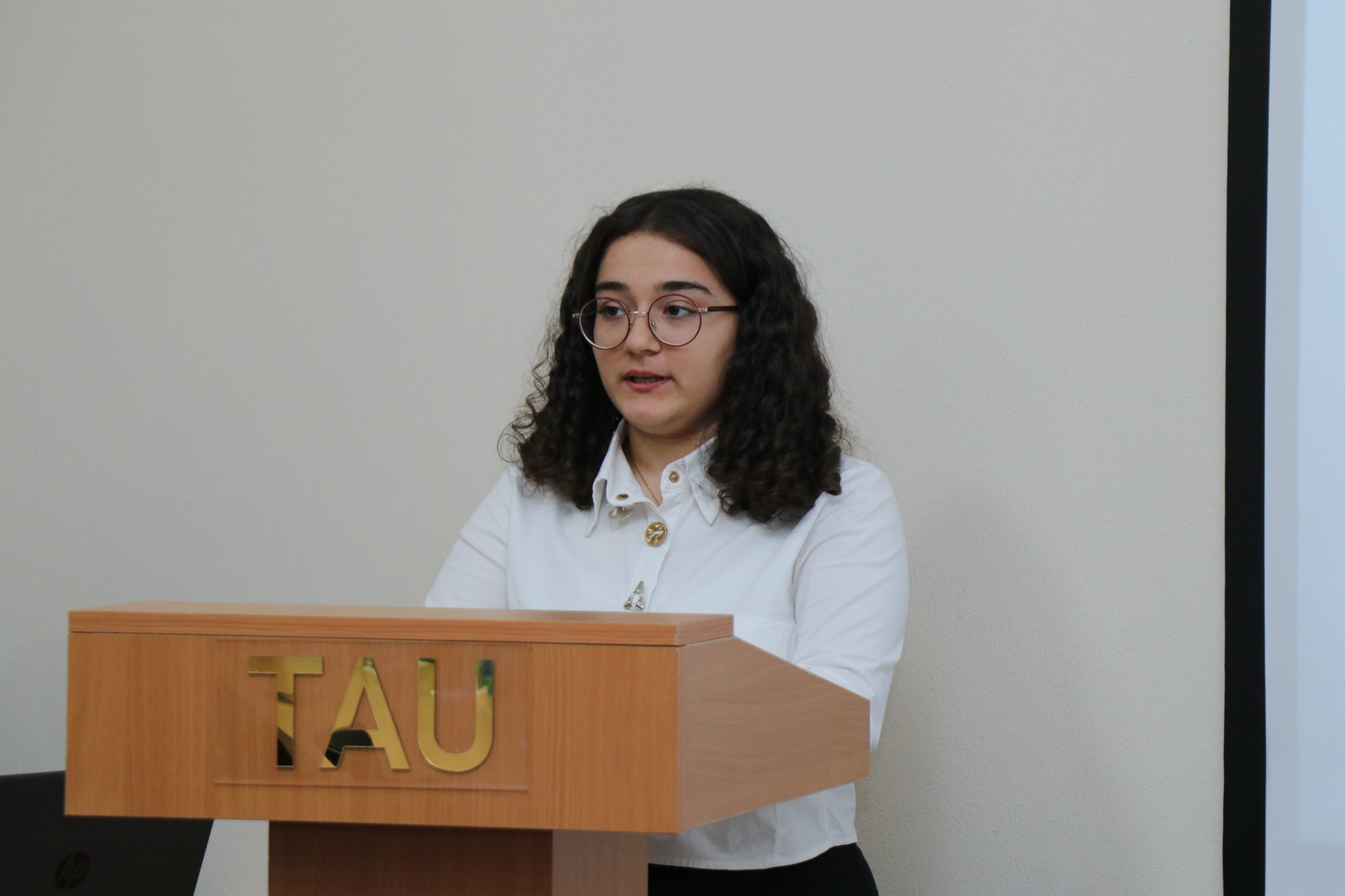 Türkiyə-Azərbaycan Universitetində Ümummilli Lider Heydər Əliyevin anım gününə həsr olunan tədbir keçirilib