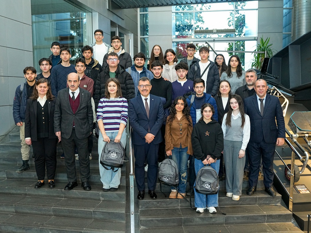 Türkiyə-Azərbaycan Universitetinin tələbələri İstanbul Texniki Universitetində səfərdə olub