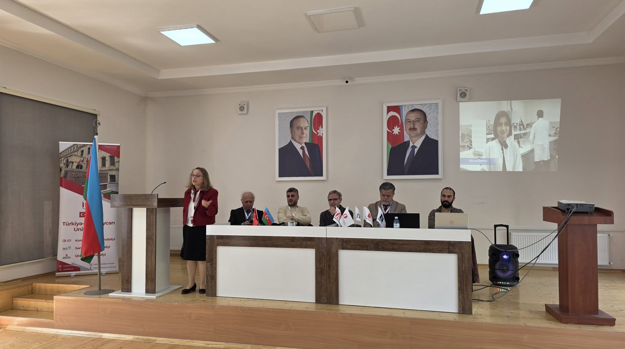TAU və AzTU kollektivi Gəncə məktəbliləri ilə görüş keçiriblər