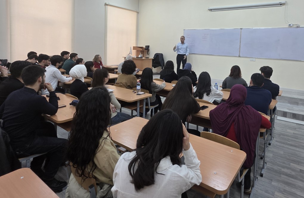 İş adamı və konsultant Kənan Məmmədov TAU tələbələrinə “Karyera planlaması” mövzusunda seminar keçib