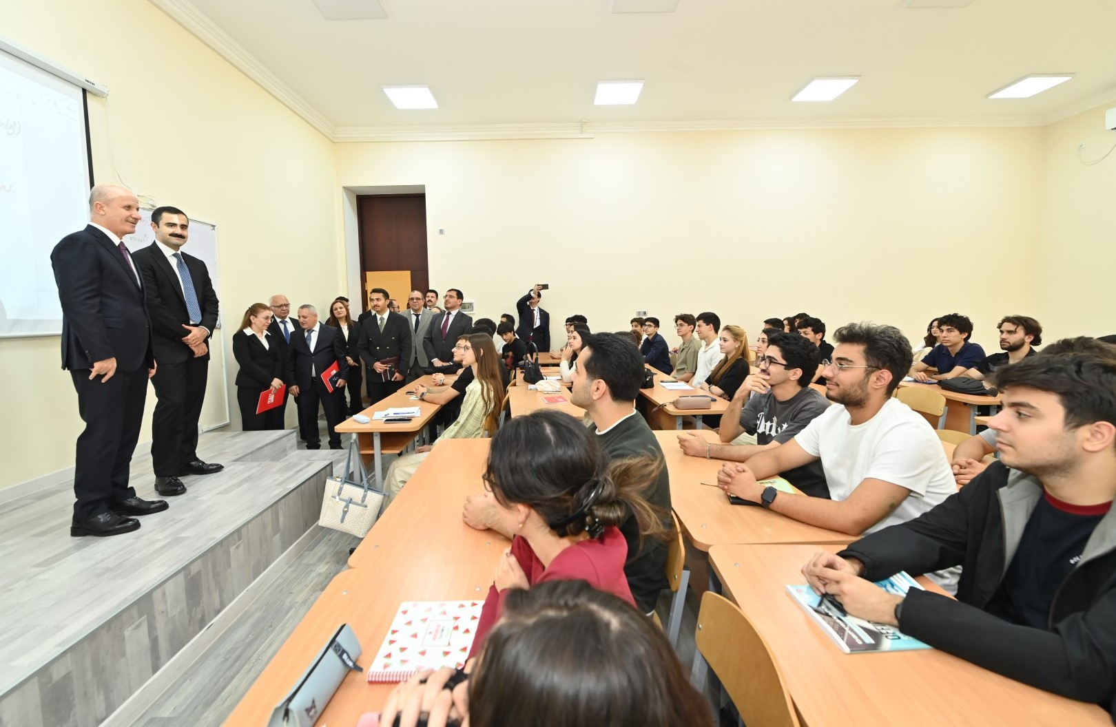 Türkiyənin Ali Təhsil Şurasının sədri TAU-nu ziyarət edib