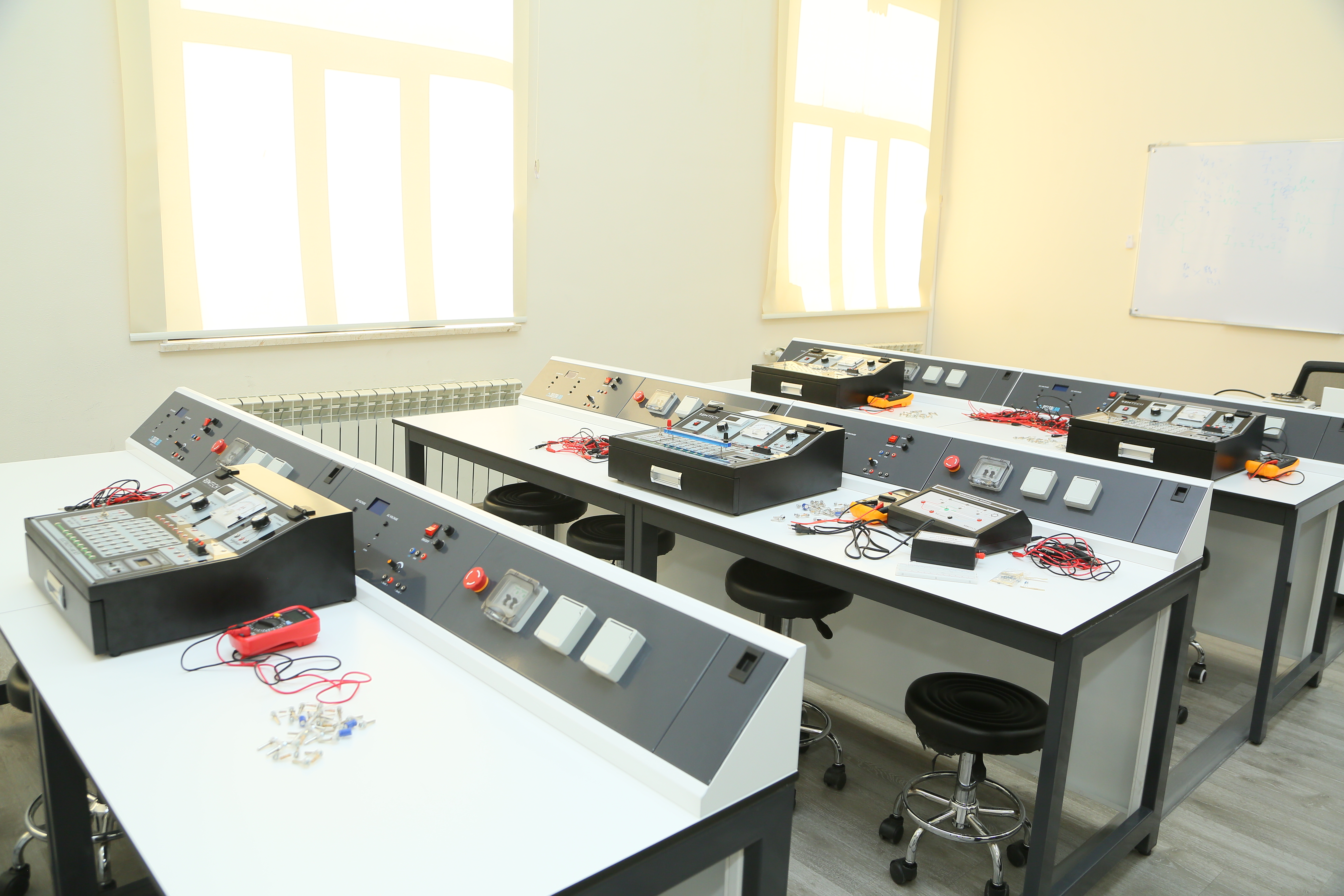 Kompüter Şəbəkələri və Təhlükəsizlik laboratoriyası