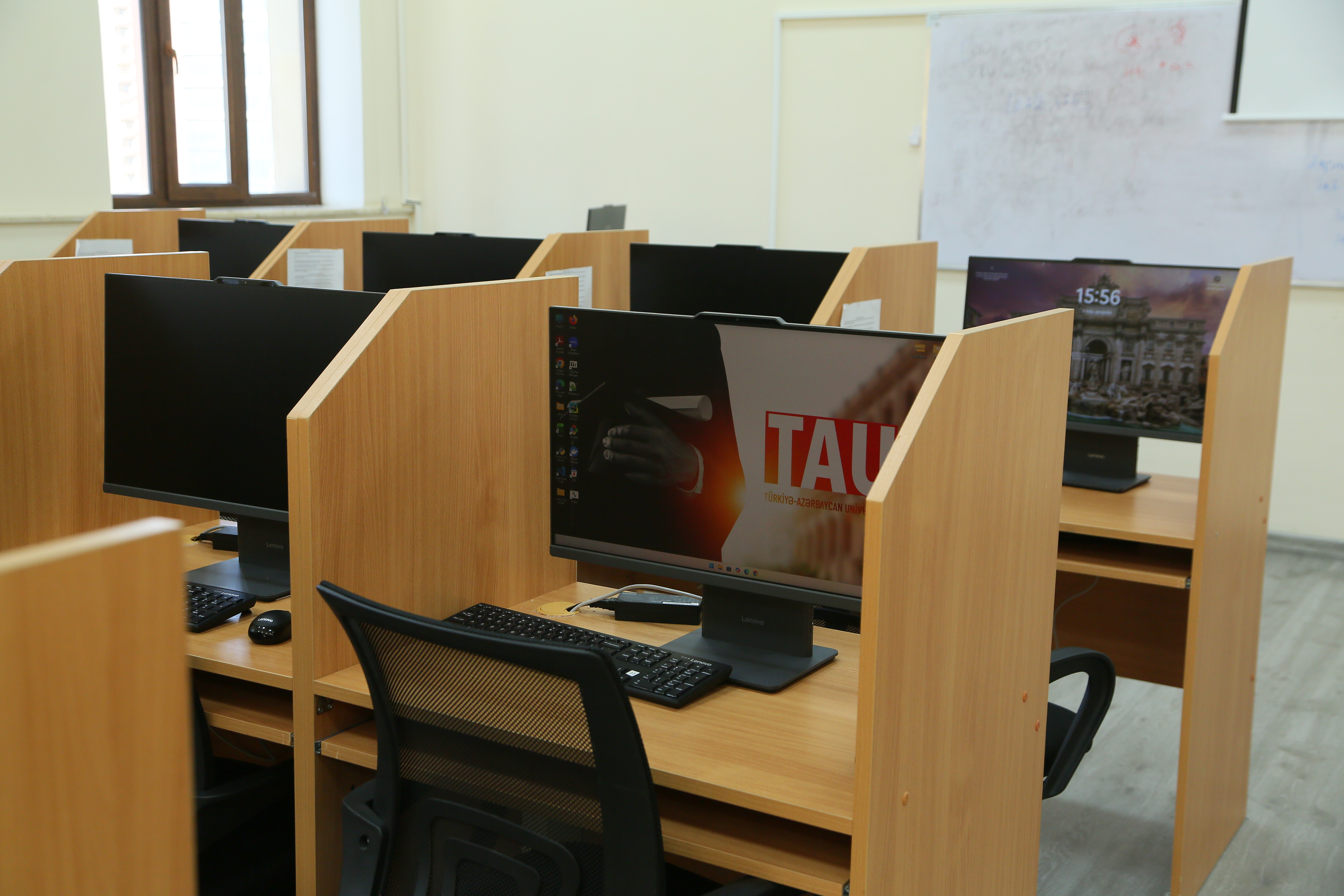 Daxili Sistemlər və Avadanlıq laboratoriyası