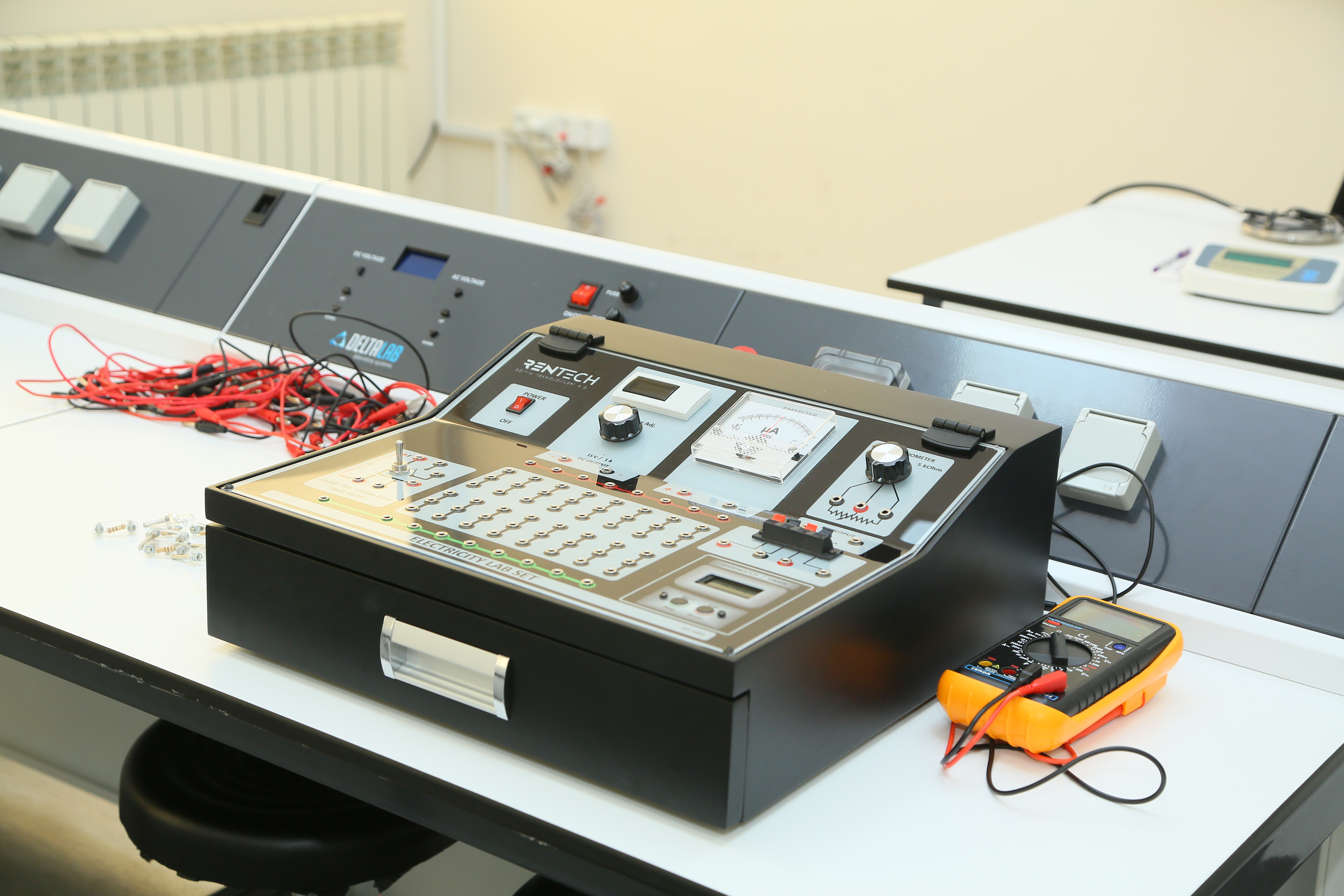 Proqram Təminatı Mühəndisliyi və Layihələndirmə laboratoriyası